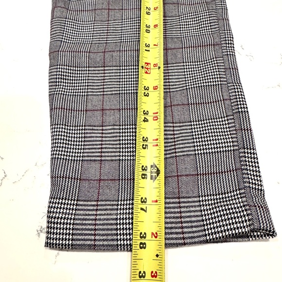 Forever 21 Men's Black and Gray Plaid Cargo Pants NWOT - Picture 10 of 10